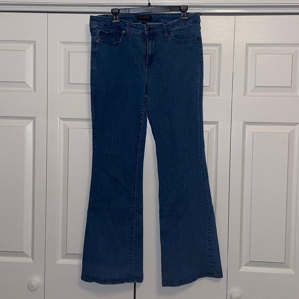 Banana Republic Flare Jeans Womens 32/14 Blue Denim Mid Rise Wide Leg Zip Fly